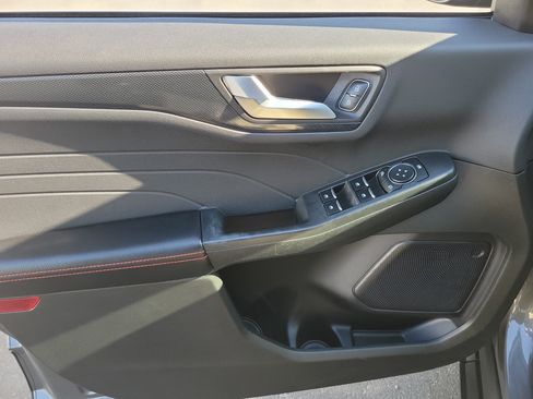Certified 2024 Ford Escape ST-Line w/ Tech Pack #1 FWD image 11