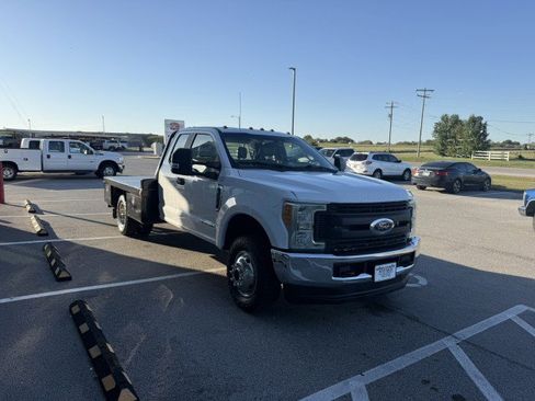 Used 2017 Ford F350 XL w/ Power Equipment Group image 3
