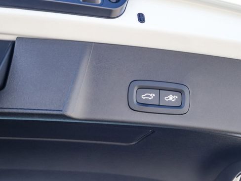 New 2026 Volvo XC40 B5 Plus w/ Protection Package Premier image 30