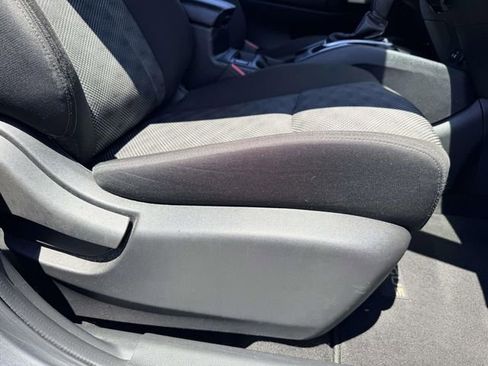 Used 2022 Nissan Rogue Sport SV FWD image 9