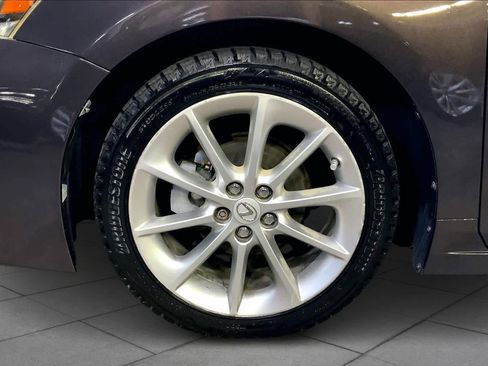 Used 2011 Lexus CT 200h Premium image 10