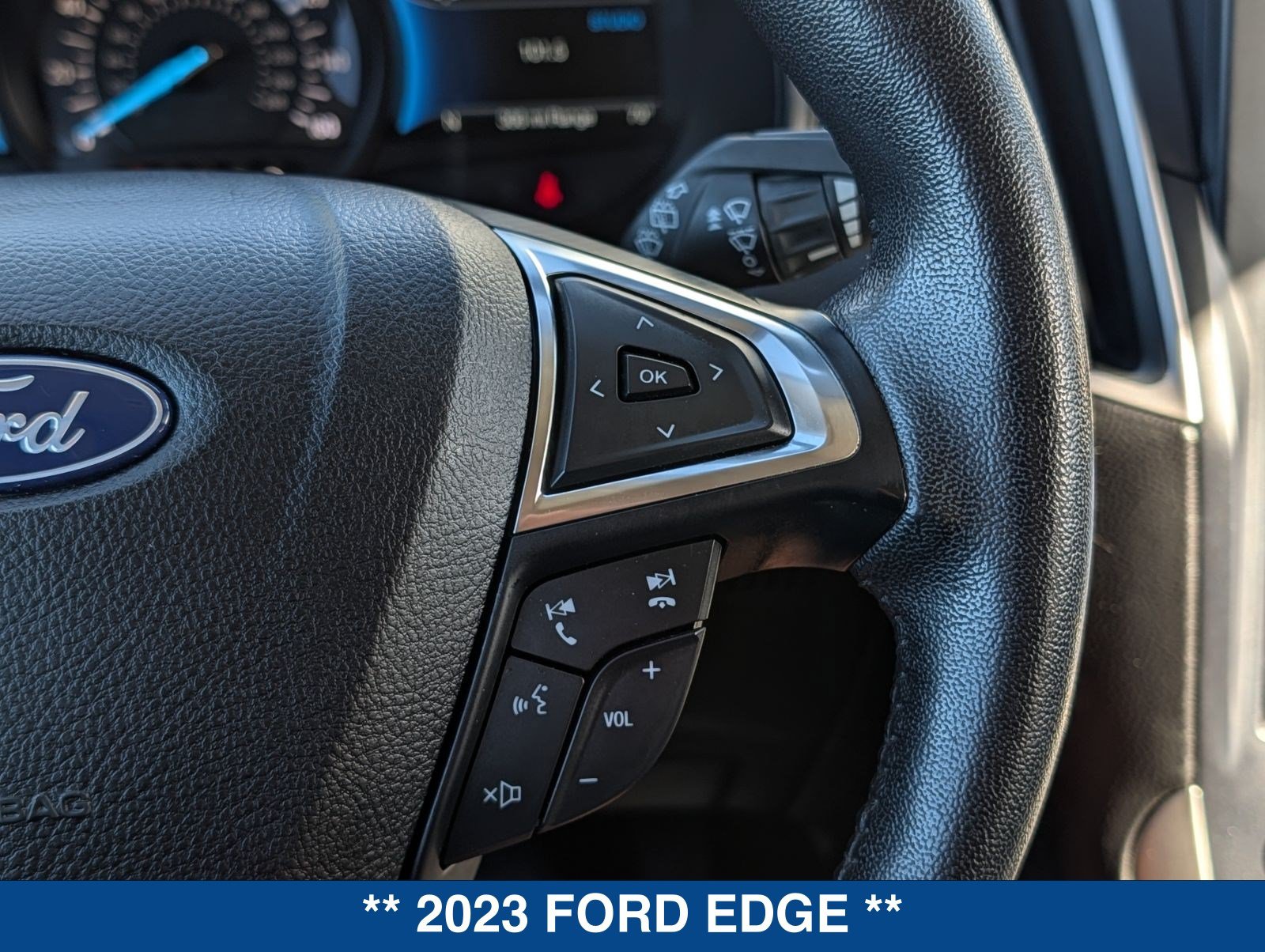 Used 2023 Ford Edge SEL AWD/4WD image 26
