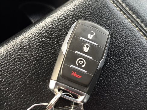 Used 2025 RAM 1500 Laramie image 40