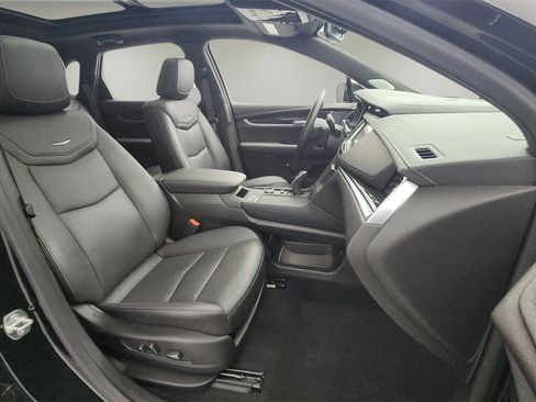 Used 2025 Cadillac XT5 Premium Luxury image 26