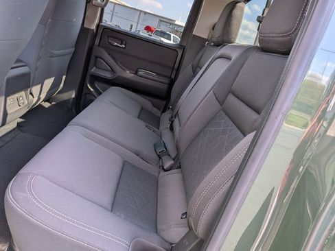 Certified 2025 Nissan Frontier SV w/ SV Convenience Package RWD image 25