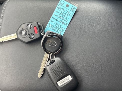 Used 2023 Subaru Outback Premium image 36