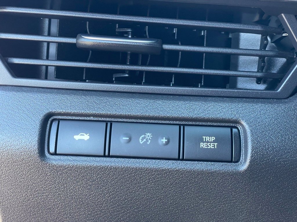 Certified 2023 Nissan Altima 2.5 SR AWD/4WD image 17