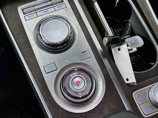 Used 2024 Genesis GV80 2.5T w/ Advanced Package AWD/4WD image 16