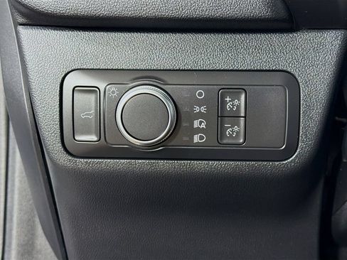 Used 2021 Ford Escape SE w/ Convenience Package FWD image 11