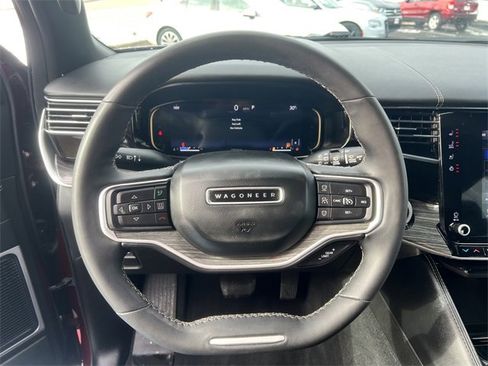Used 2022 Jeep Wagoneer Series III image 10