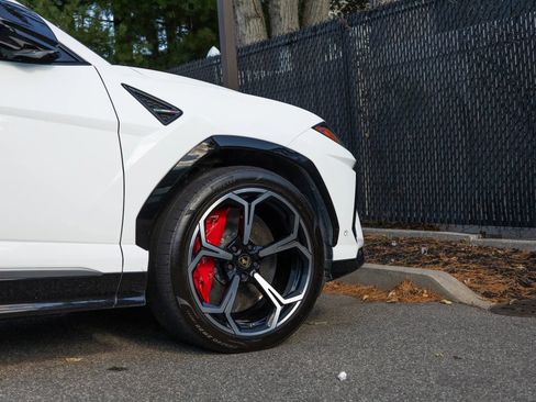 Used 2019 Lamborghini Urus image 13