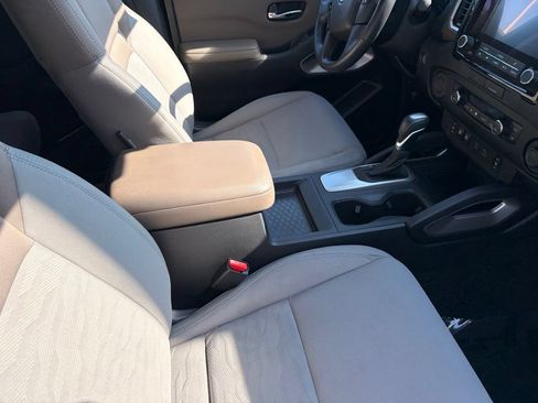 Certified 2022 Nissan Frontier SV RWD image 11