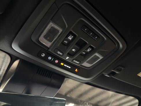 Used 2024 Chevrolet Silverado 2500 High Country w/ High Country Premium Package AWD/4WD image 12