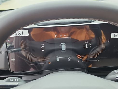 New 2027 Kia Carnival LX FWD image 33