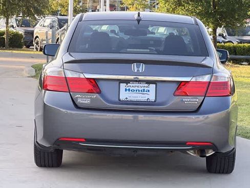 Used 2015 Honda Accord Touring image 6