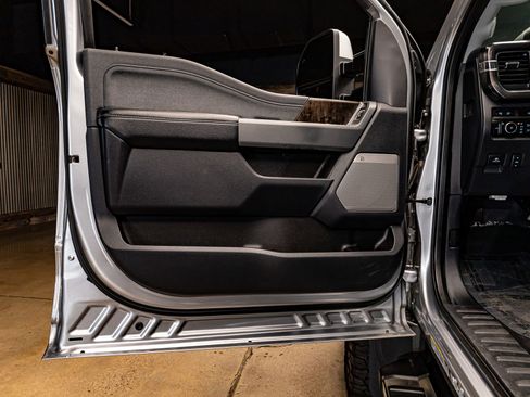 Used 2023 Ford F450 Lariat w/ Camper Package image 30