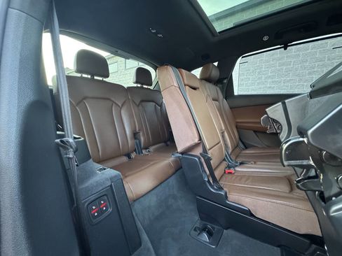 Used 2018 Audi Q7 3.0T Prestige AWD/4WD image 21