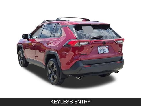 Used 2020 Toyota RAV4 XLE w/ All Weather Liner Package FWD image 7
