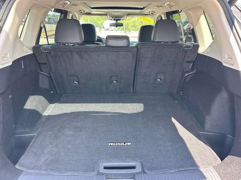 Certified 2023 Nissan Rogue SV w/ SV Premium B Package FWD image 13