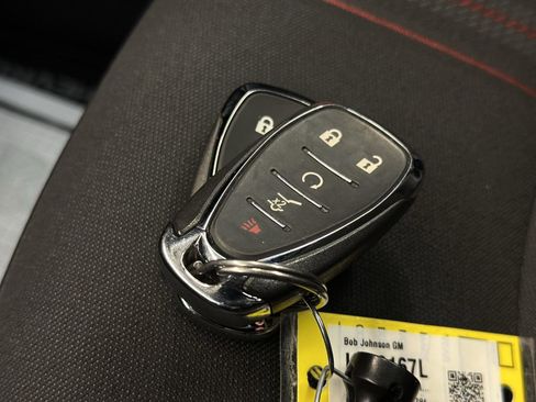 Used 2023 Chevrolet Equinox RS image 36