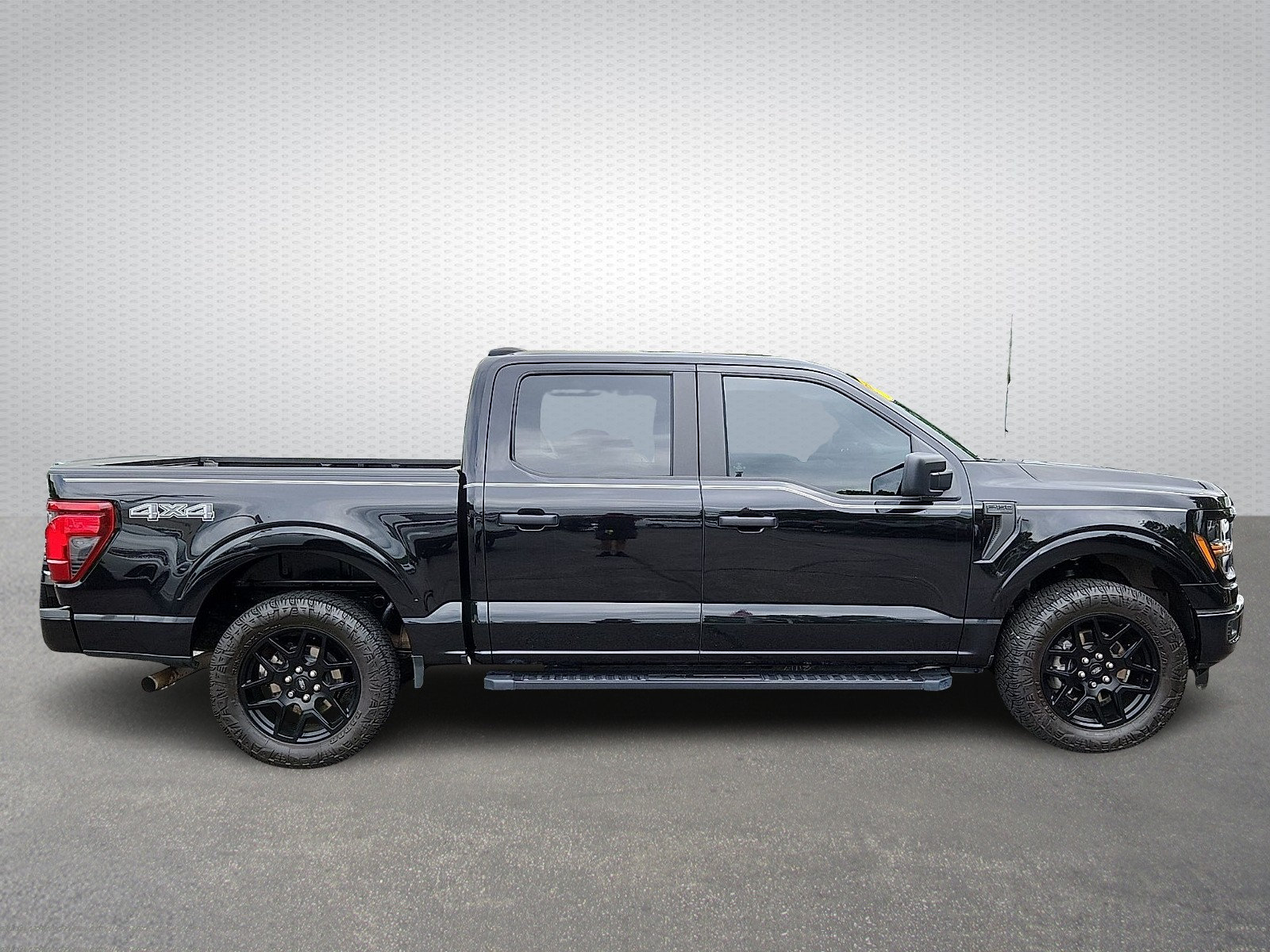 Used 2024 Ford F150 STX w/ STX Black Appearance Package AWD/4WD image 7