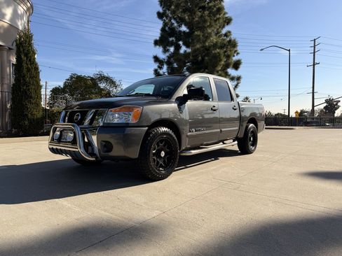Used 2012 Nissan Titan SV image 2