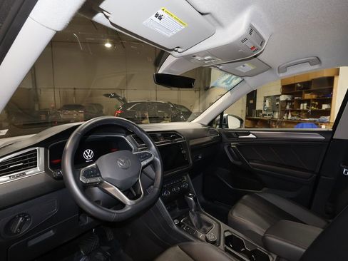 Used 2024 Volkswagen Tiguan Wolfsburg Edition image 9