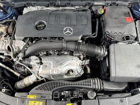 Certified 2022 Mercedes-Benz GLB 250 4MATIC image 29