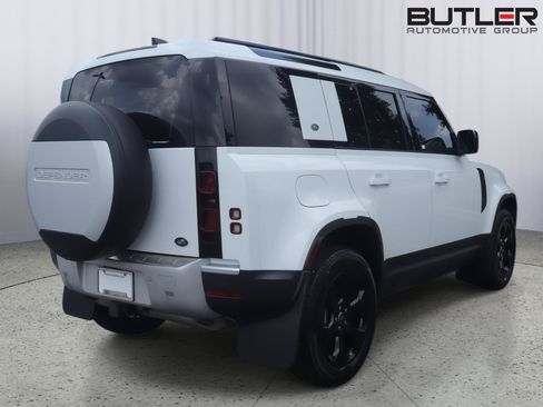 Used 2020 Land Rover Defender 110 HSE AWD/4WD image 7