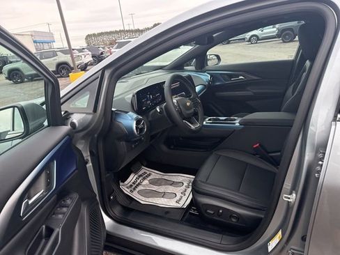 New 2026 Chevrolet Equinox EV LT FWD image 10