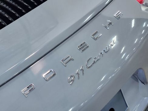 Used 2018 Porsche 911 Carrera RWD image 25