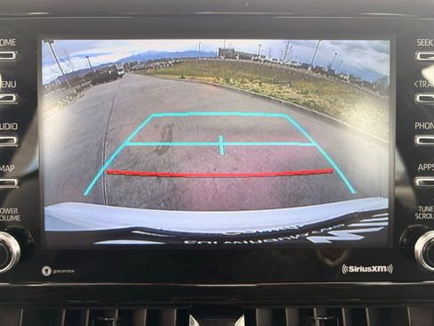 Used 2021 Toyota Corolla LE image 16