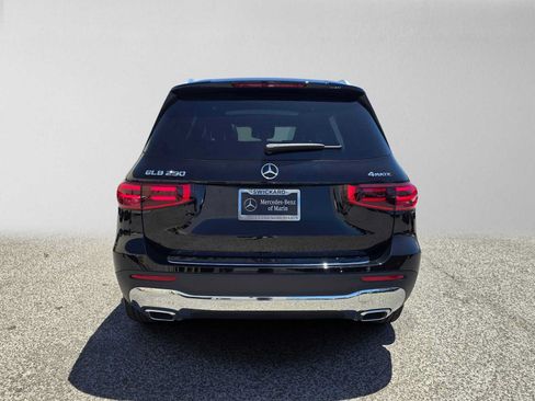 Used 2026 Mercedes-Benz GLB 250 4MATIC image 4