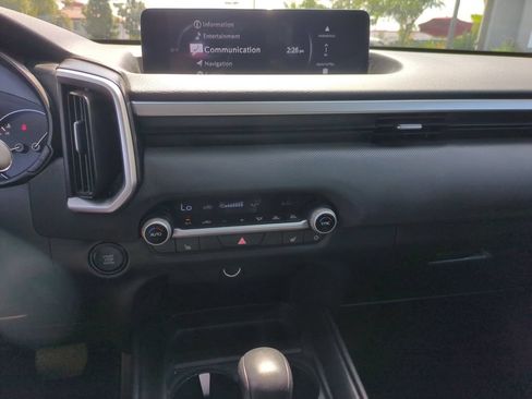 Used 2025 MAZDA CX-50 AWD 2.5 S w/ Preferred Package image 18