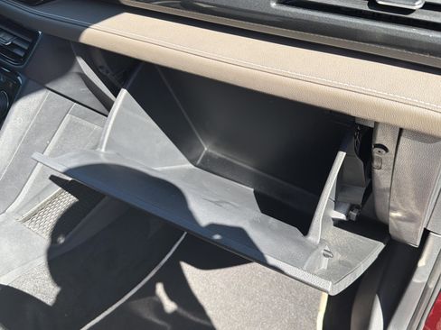 Used 2023 Volkswagen Taos SEL image 28