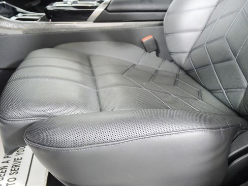 Certified 2023 BMW i7 xDrive60 image 9