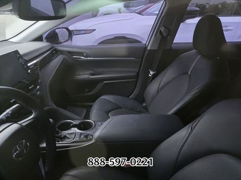 Used 2022 Toyota Camry XSE FWD image 2