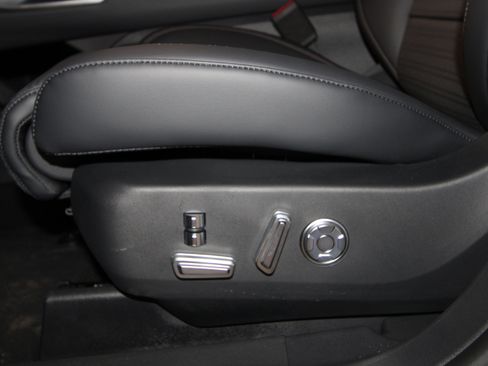 New 2026 Lincoln Nautilus Reserve image 7