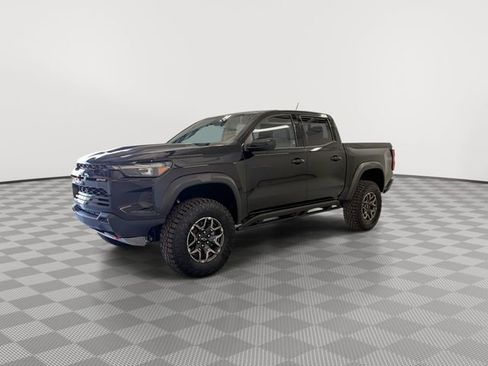 Certified 2026 Chevrolet Colorado ZR2 w/ Technology Package AWD/4WD image 6