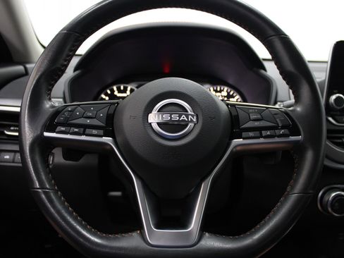 Used 2023 Nissan Altima 2.5 SR AWD/4WD image 32
