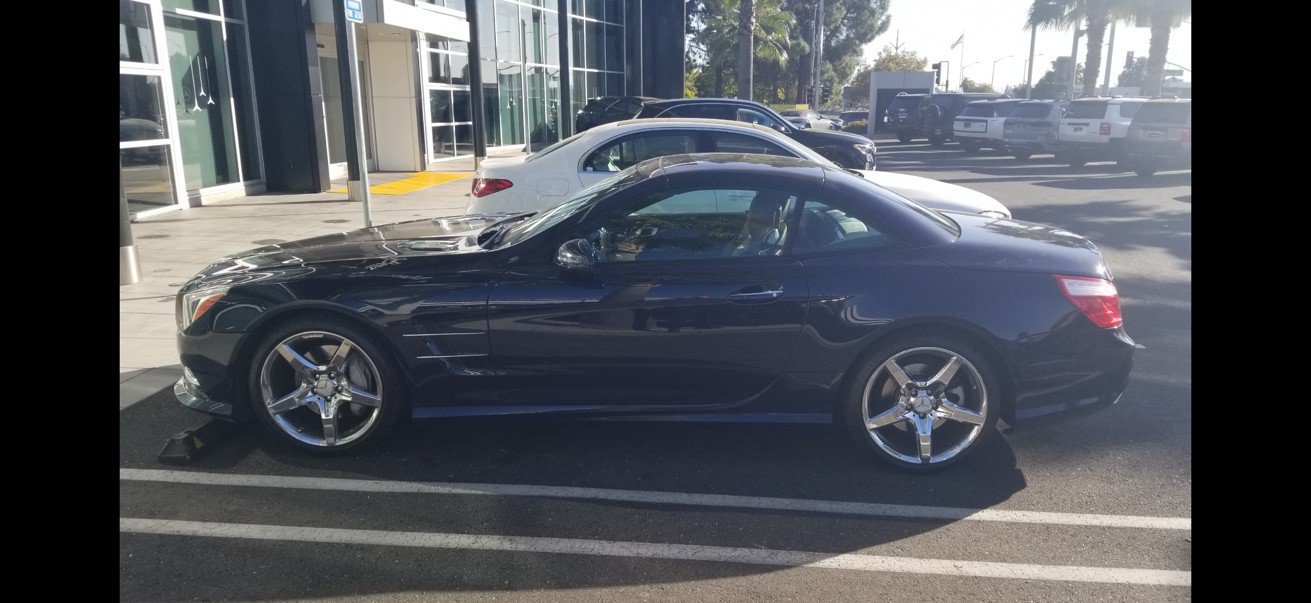 Used 2013 Mercedes-Benz SL 550 image 2