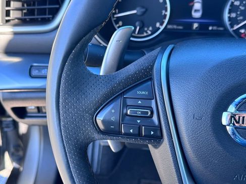 Used 2022 Nissan Maxima SR w/ Sport Mat Group image 15