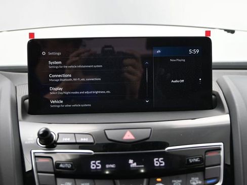 Used 2025 Acura RDX SH-AWD w/ Advance Package image 23