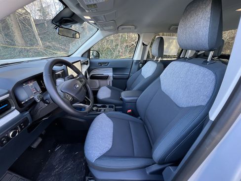 New 2025 Ford Maverick XLT w/ XLT Luxury Package image 13