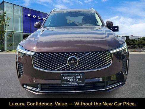 Certified 2026 Volvo XC90 B6 Plus w/ Protection Package Premier AWD/4WD image 2