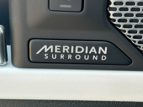Used 2023 Land Rover Defender 110 SE AWD/4WD image 55
