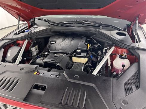 Used 2022 Genesis GV70 2.5T w/ Sport Prestige Package image 30