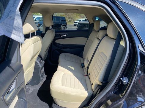 Used 2024 Ford Edge SE AWD/4WD image 11