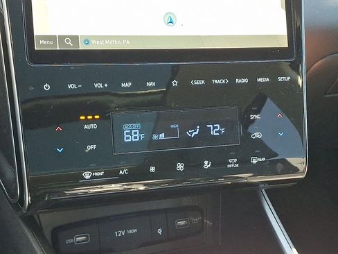 Used 2023 Hyundai Tucson Limited image 16