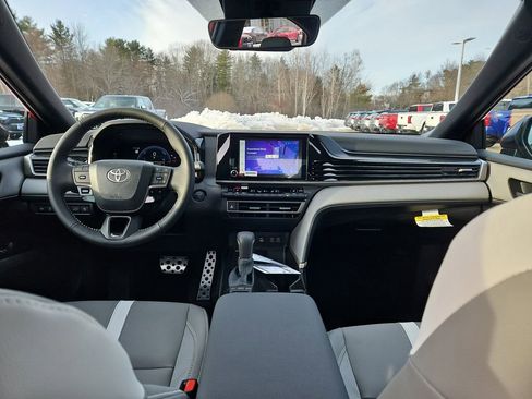 New 2026 Toyota Camry Hybrid image 7